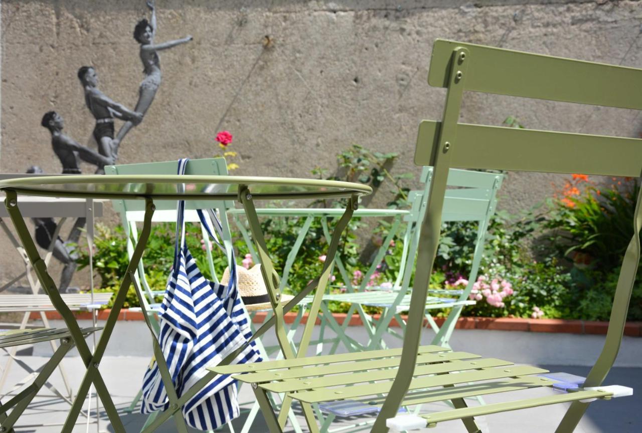 Casa Sebina - Your Design Home On The Lake - 3 Bathrooms 3 Bedrooms デセンツァーノ・デル・ガルダ エクステリア 写真