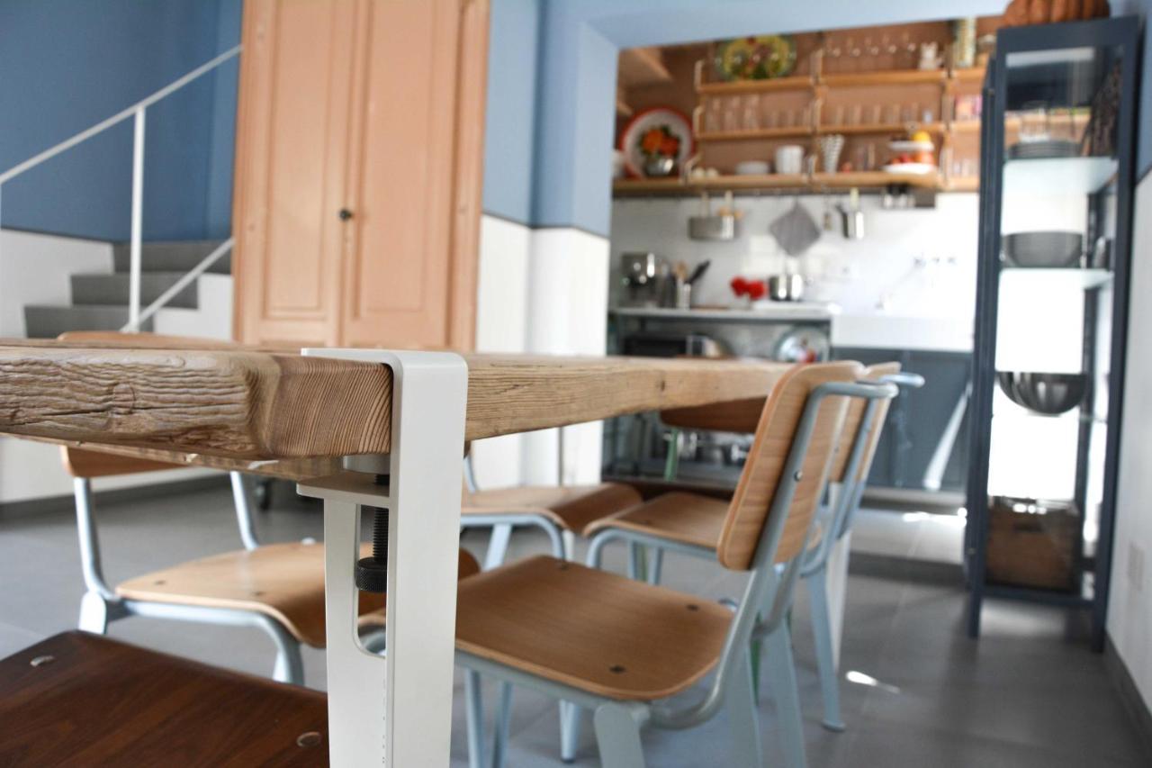 Casa Sebina - Your Design Home On The Lake - 3 Bathrooms 3 Bedrooms デセンツァーノ・デル・ガルダ エクステリア 写真