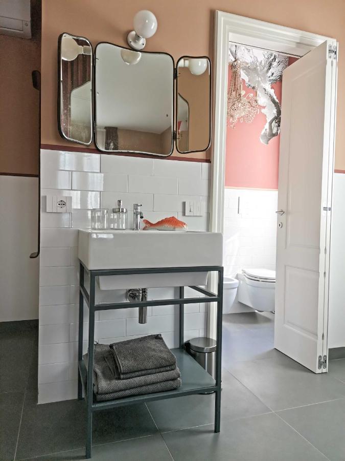 Casa Sebina - Your Design Home On The Lake - 3 Bathrooms 3 Bedrooms デセンツァーノ・デル・ガルダ エクステリア 写真